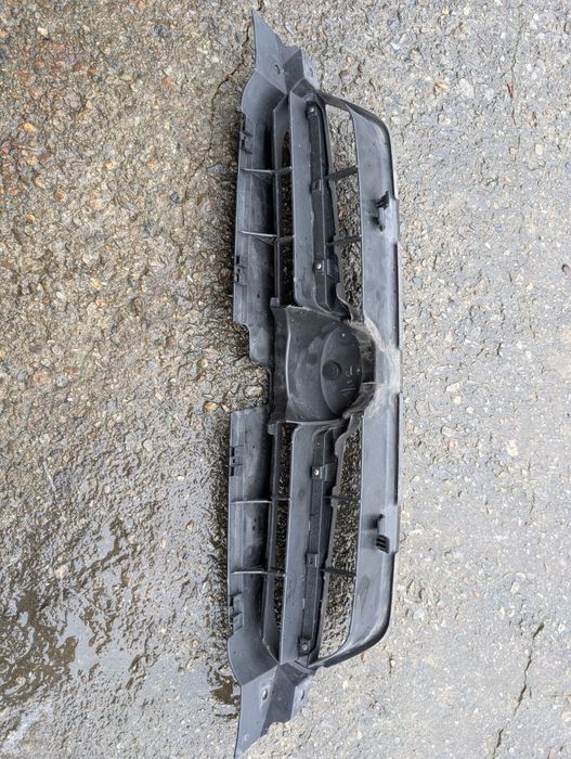 Grilă Subaru Legacy