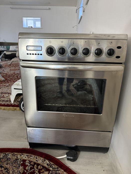 Продаю индукционную плиту