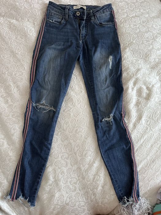 Дамски дънки и панталони