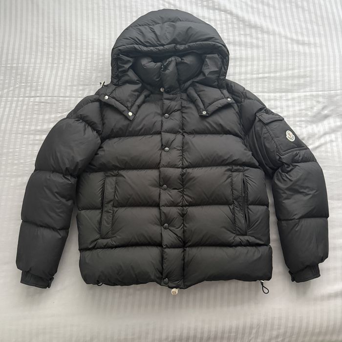 Geaca Moncler marimea 3