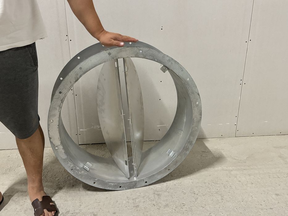 Корпус с възвратни клапи за въздух