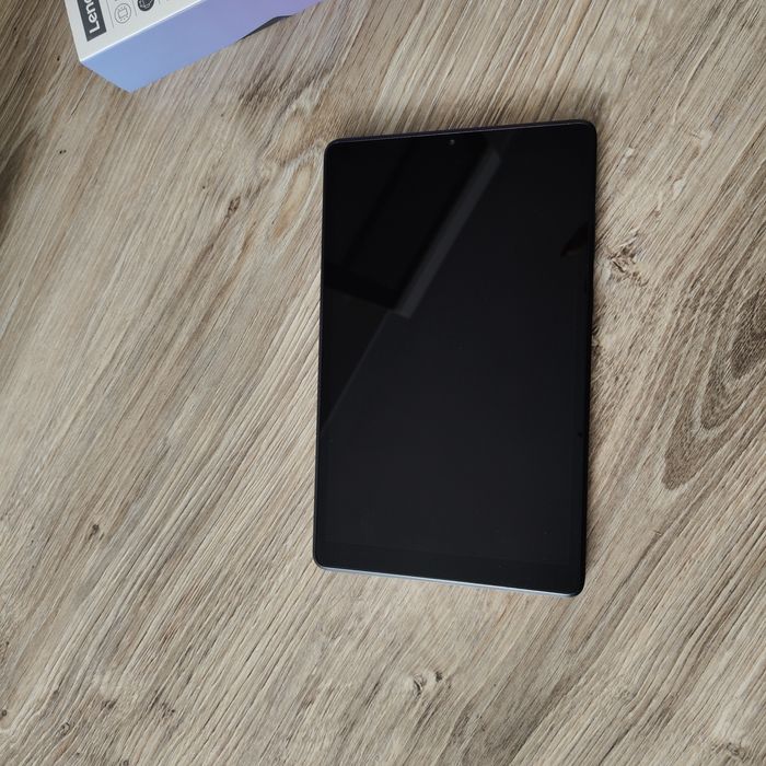 Таблет Lenovo Tap M8