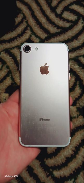 продам айфон 7/ 128гб 98емкость