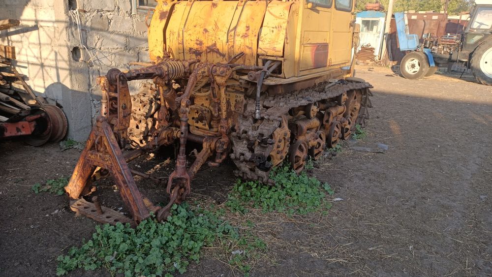 Продам трактор ДТ-75 1992 года выпуска