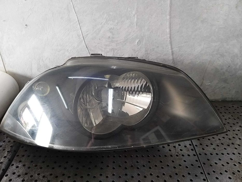 Far dreapta seat ibiza 3 6l