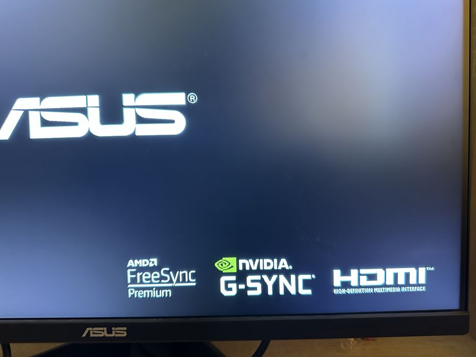 Vand monitor Asus Tuf Gaming 180hz, 23,8 inch in garantie