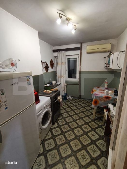 Apartament 3 camere la etajul 1 renovabil in Nufarul