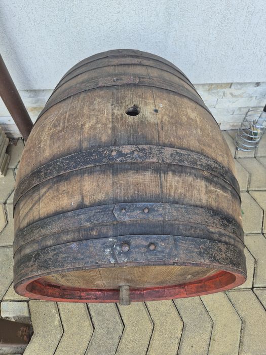 Butoi vin din lemn de stejar/ 120 Litri