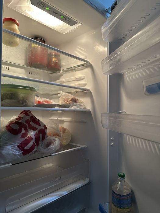 Холодильник двухкамерный