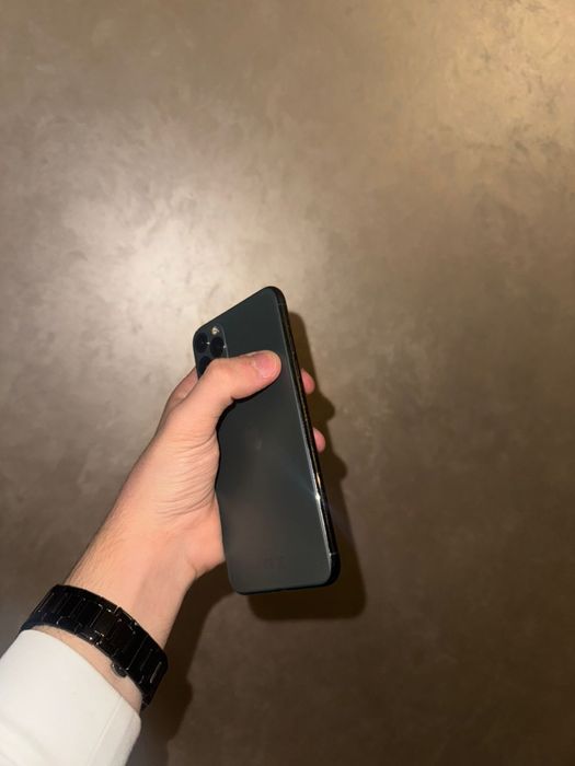 Продам 11 про макс 256гб