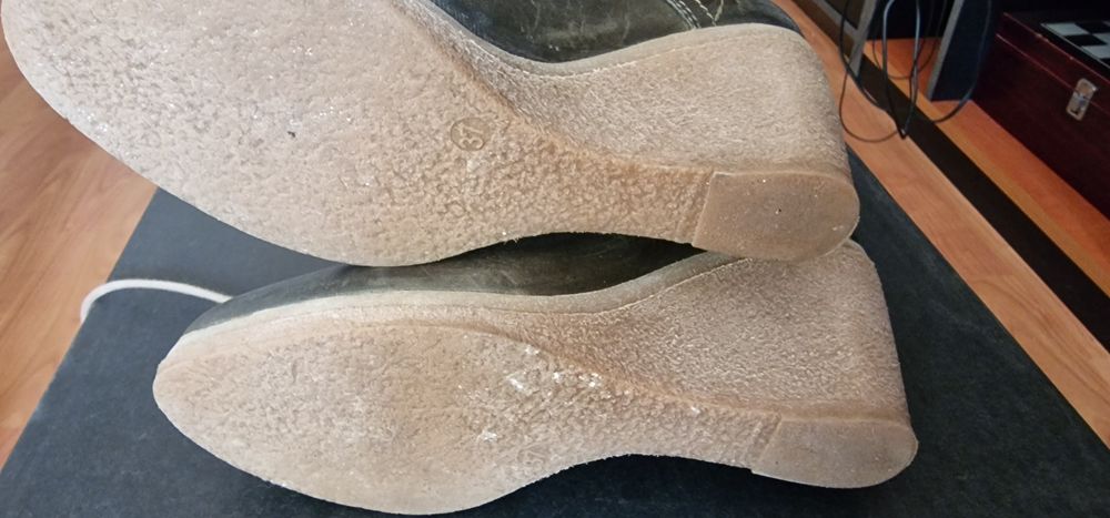 Ghete piele si îmblănite de iarna