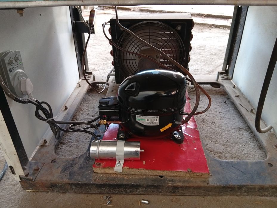 Холадиник сотилади