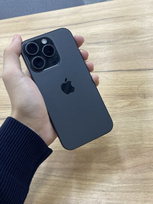 iPhone 15 pro 256 gb