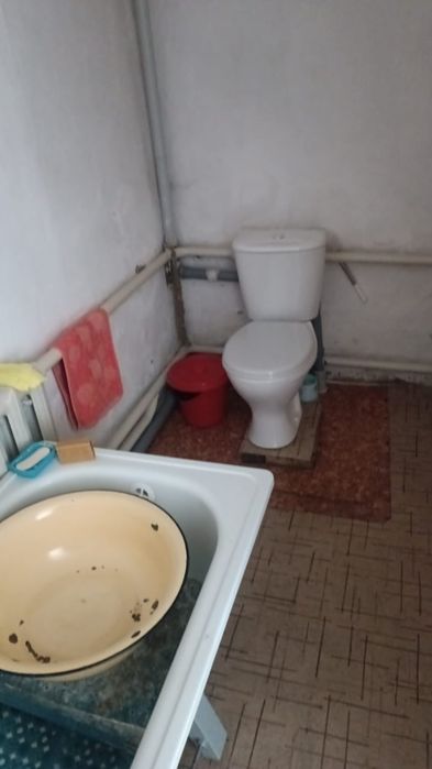 Продаётся дом с участком г.Шахтинк.