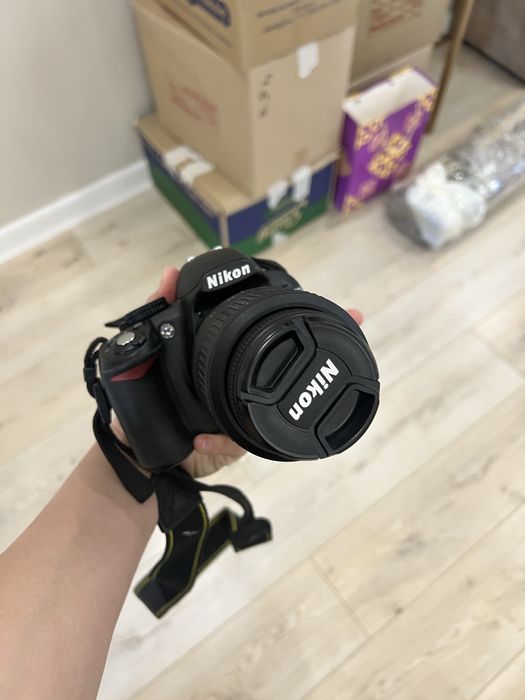 Продам фотоопарат Nikon