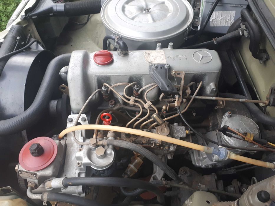 Mercedes Benz W 123 de vânzare