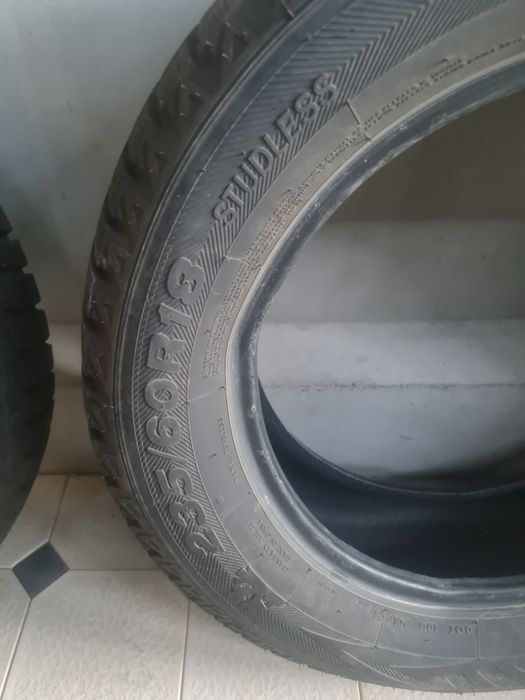 Продам зимние шины от кия спортеж 235/60/18
