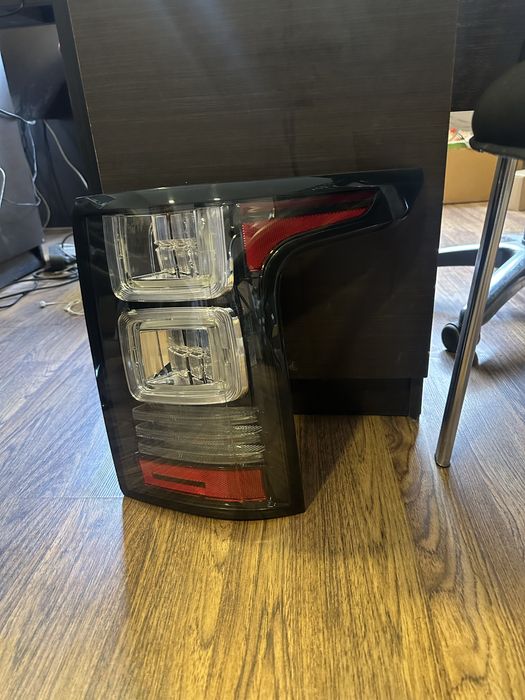 Задний правый фонарь Land Rover Vogue 405