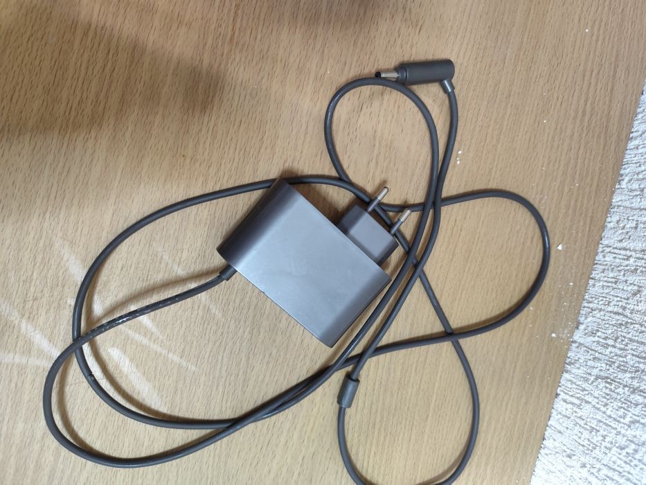 Безжична прахосмукачка Dyson