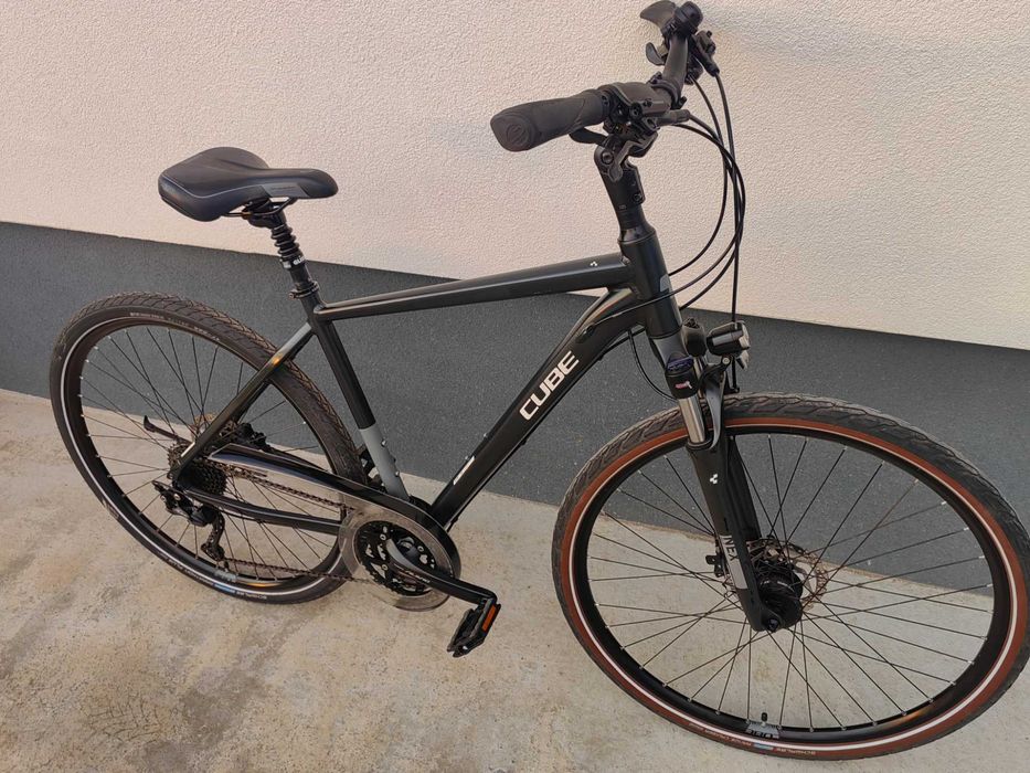 28" CUBE, M размер, градски алуминиев велосипед
