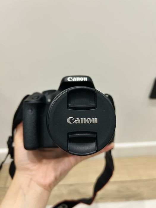 Продается Фотокамера Canon EOS 600D