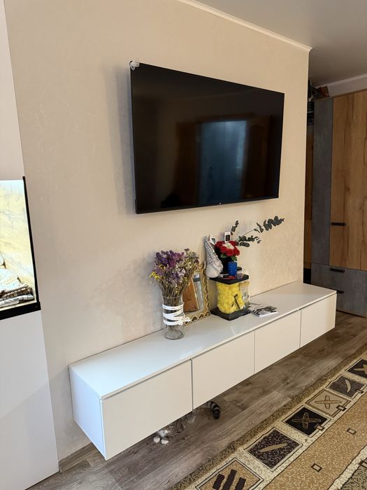 Продам 2 ком квартиру с ремонтом район 16 ленина