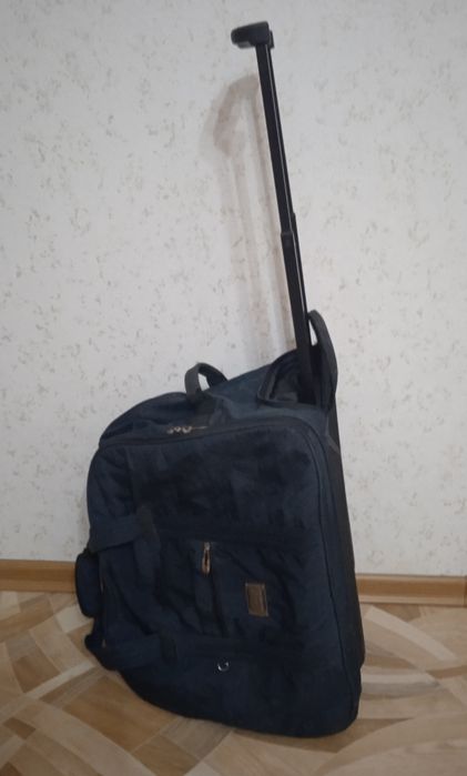 Продам сумку дорожную