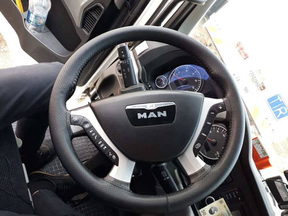 Vand Husa Volan Camion din piele!!!