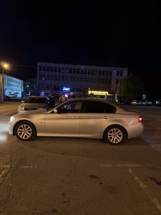 BMW 3 E90 318l.