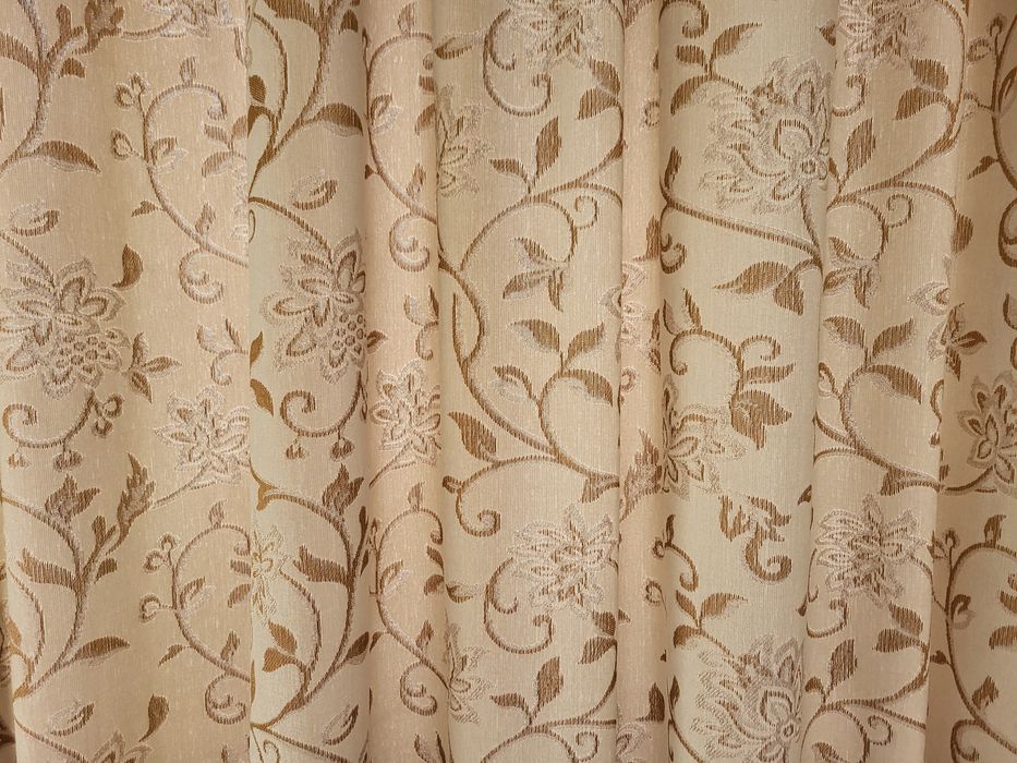 Продам шторы б/у