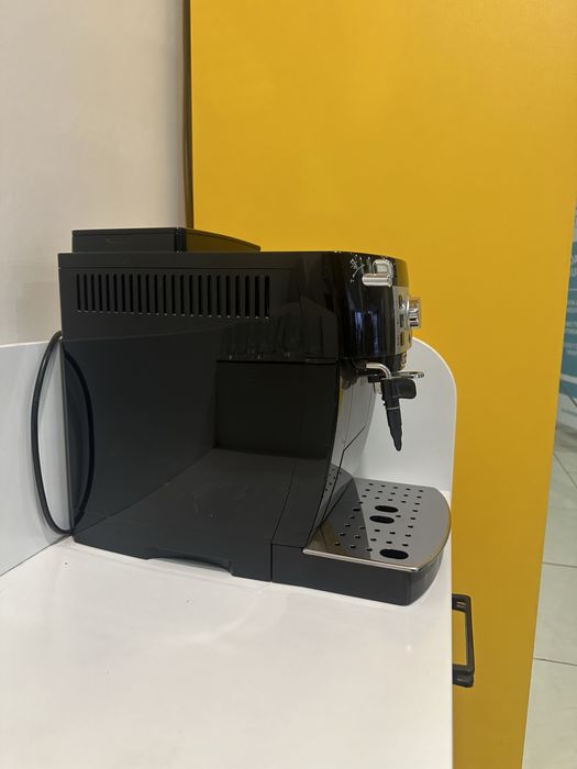 Кофемашина Делонжи