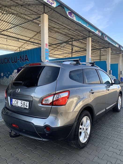 Nissan Qashqai+2 4x4panoramic/automat 2.0D