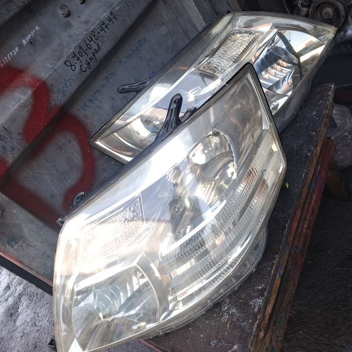 Фары ес 300. Естима. А 33.