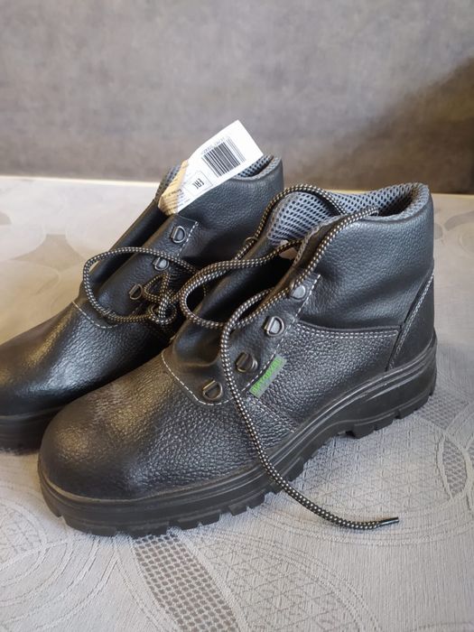 Утепленные ботинки мужские