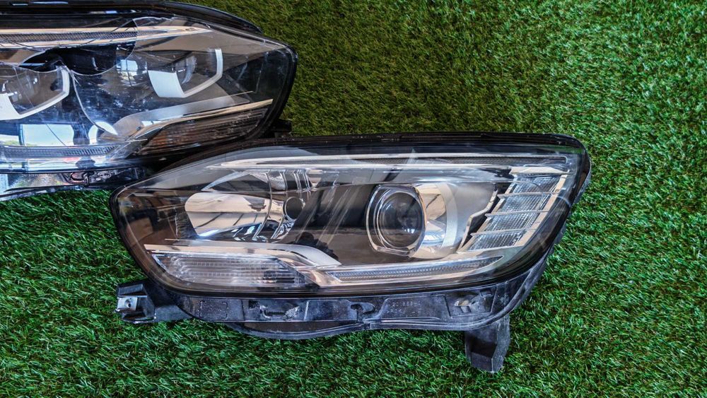 Фарове за Renault Scenic / Рено Сценик