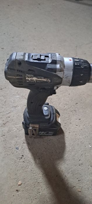 Filetantă makita DHP458