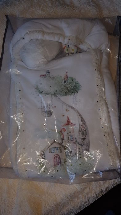 Продам конверт на выписку