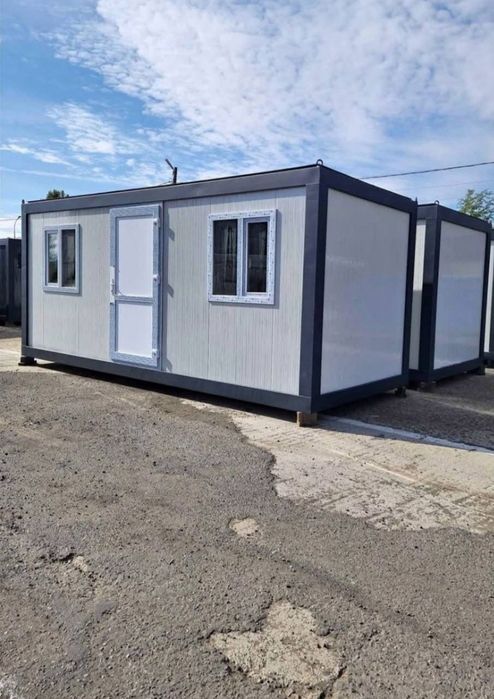 Vand containere modulare la super preț