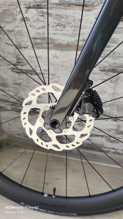 DEMO карбонов шосеен велосипед Scott Addict RC30 105 Di2 Capital 2025 | L