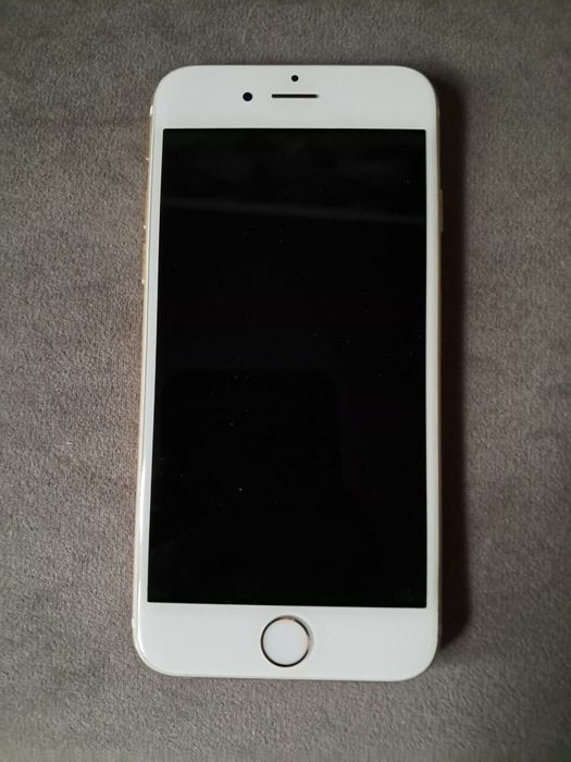 Продам iPhone 6 целыц