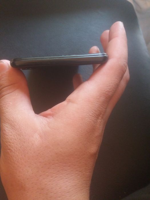 Samsung galaxy a10c 600min kelishamiz