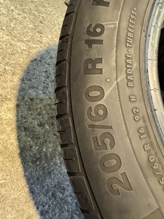Гуми 205/60/16 CONTINENTAL  Conti Premium Contact
