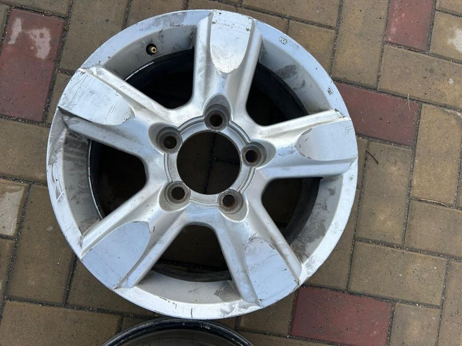 Продам оригинальные диски на Ленд Крузер 200