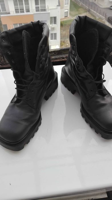 Кубинки черни нови кожени №40