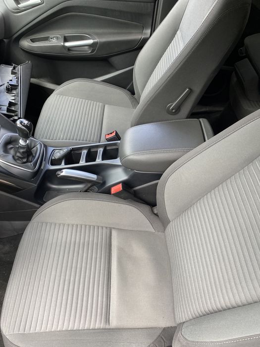 Fuzetă dreapta față Ford Focus C Max 1.0 EcoBoost 2015