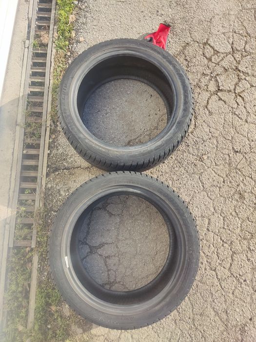 225 45 17 Зимни Goodyear