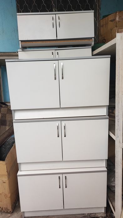 Продаются шкафчики