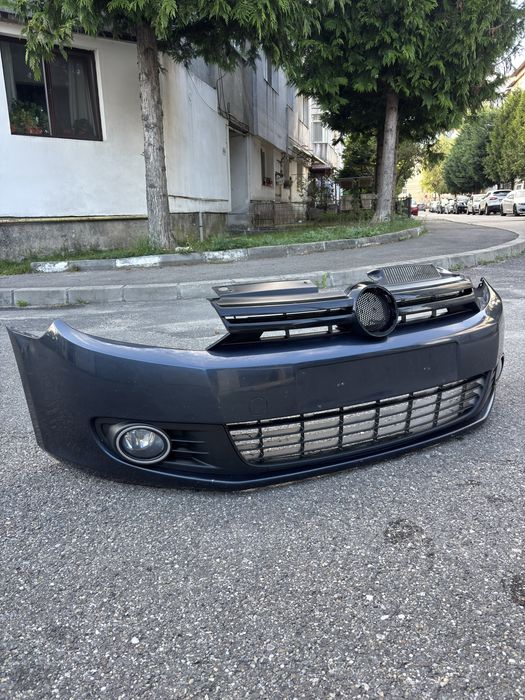 Bara fata Golf 6 cu grile si proiectoare
