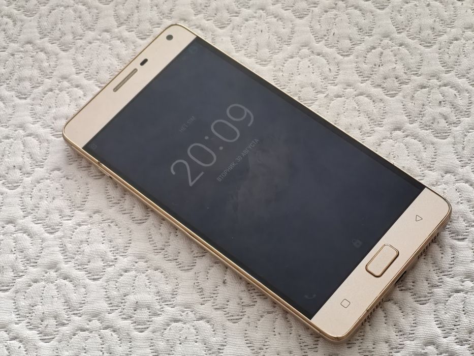 Lenovo vibe p1 золотой
