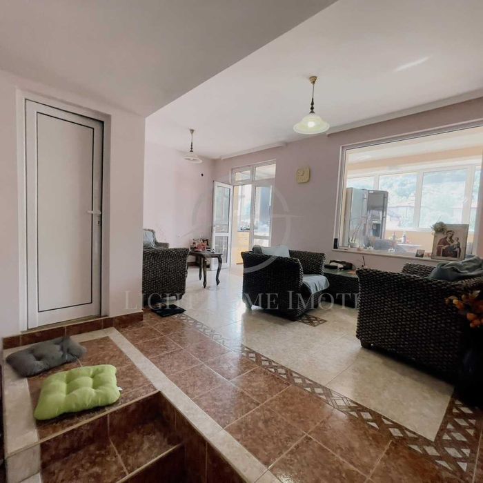 Продава се Къща в с. Марково, Област Пловдив - 976 кв.м за 492 €/кв.м - Снимка #2